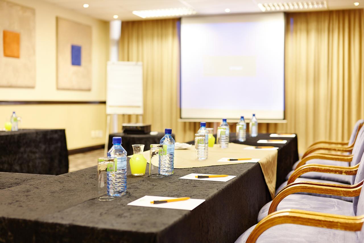 First Group Oceanic Hotel Durban Esterno foto